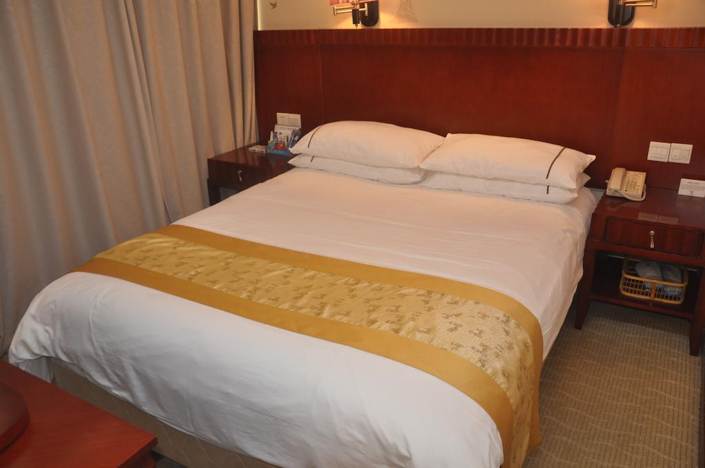 Starway Hotel Silver تشوهاى الغرفة الصورة