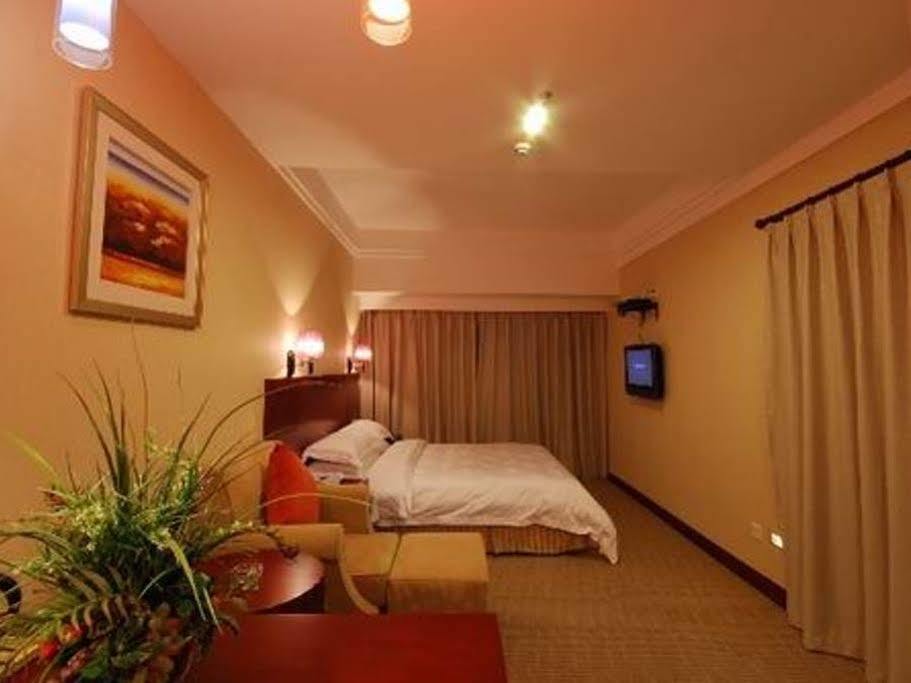 Starway Hotel Silver تشوهاى المظهر الخارجي الصورة
